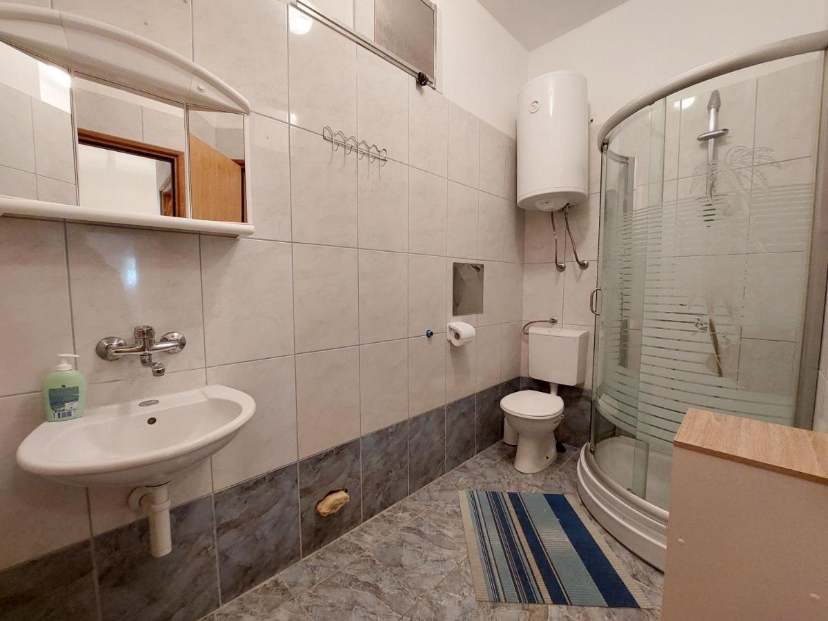 Apartment Ankica Punat Esterno foto