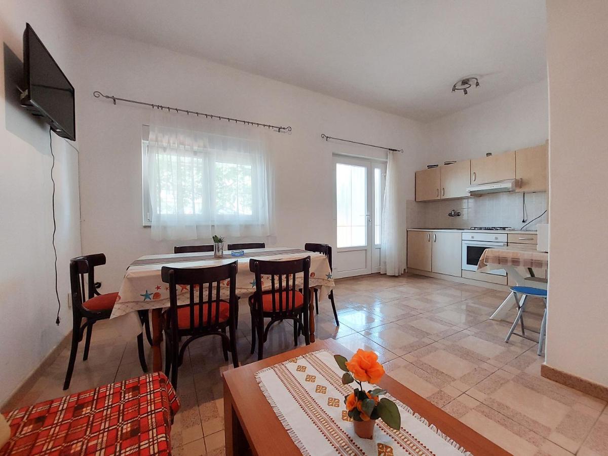 Apartment Ankica Punat Esterno foto