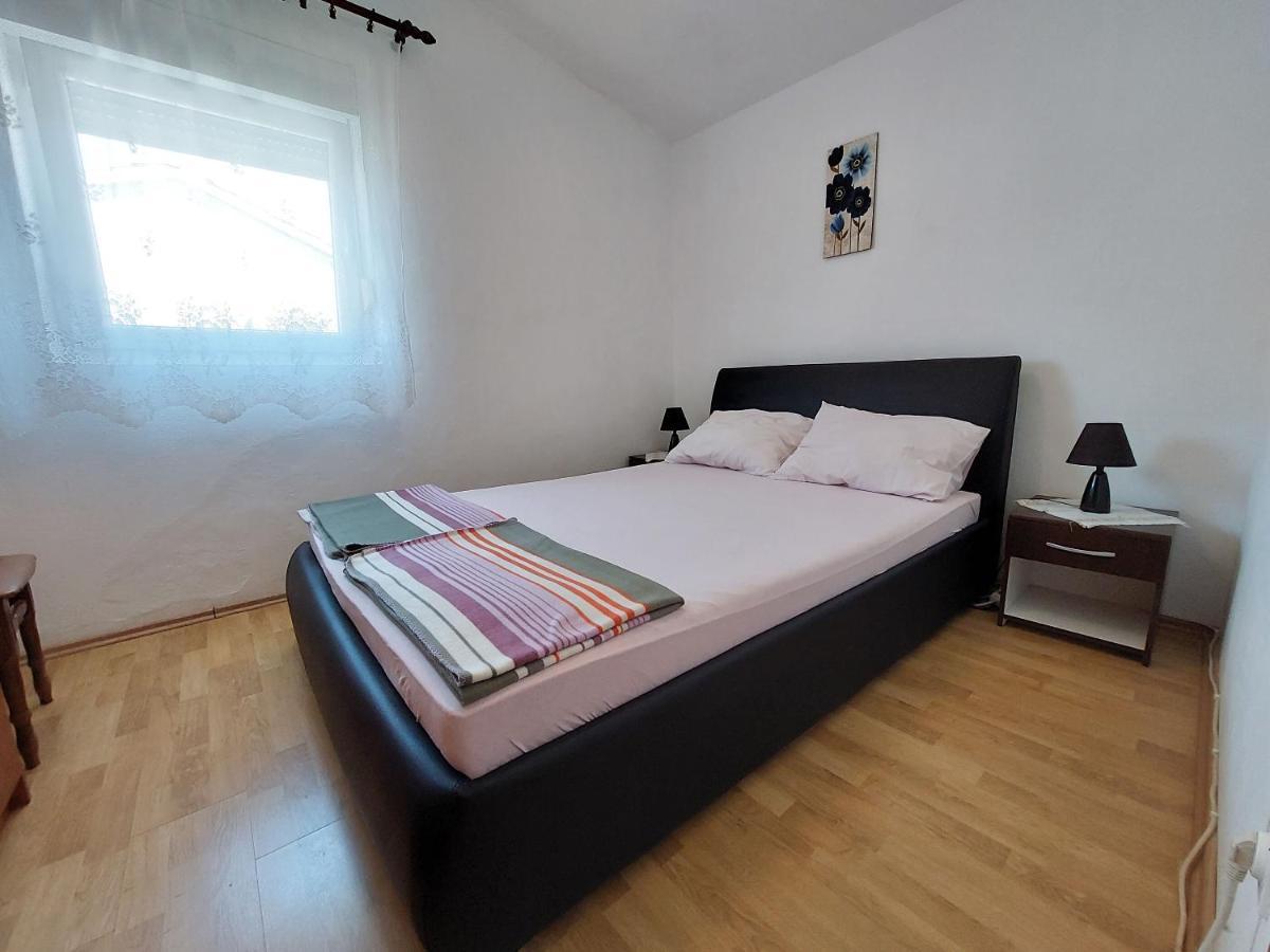 Apartment Ankica Punat Esterno foto